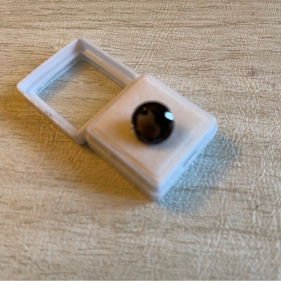 5.42 carat 12mm round Smokey Topaz - Picture 2 of 6